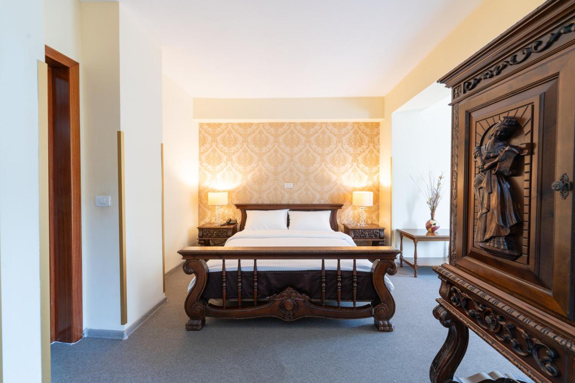 Junior Suite with Spa Access,1621414868:JPEG